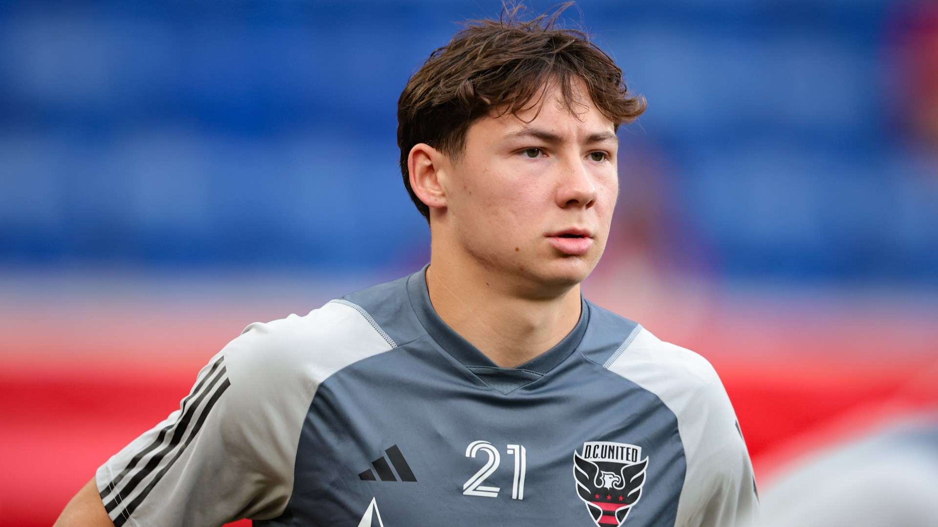 乒乓球男子团体半决赛：北京力克广东挺进决赛